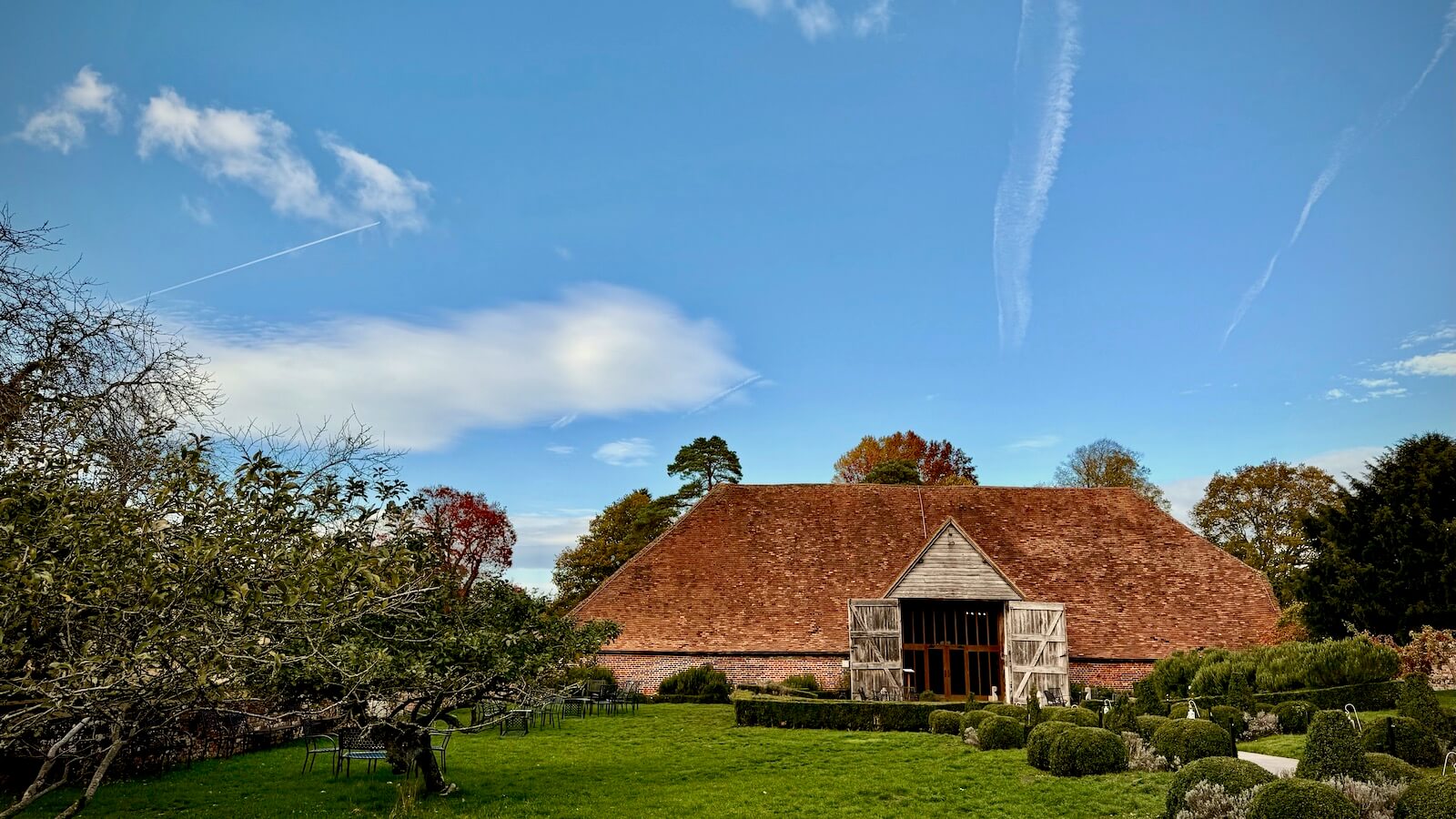 Florine & Peter, wedding at Ufton Court