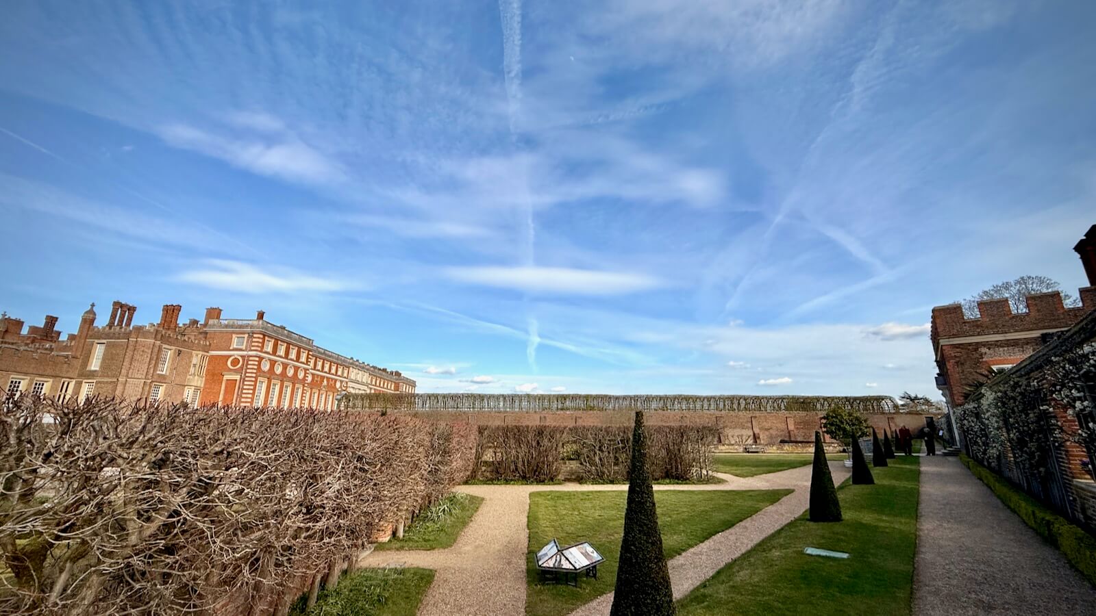hampton court palace wedding
