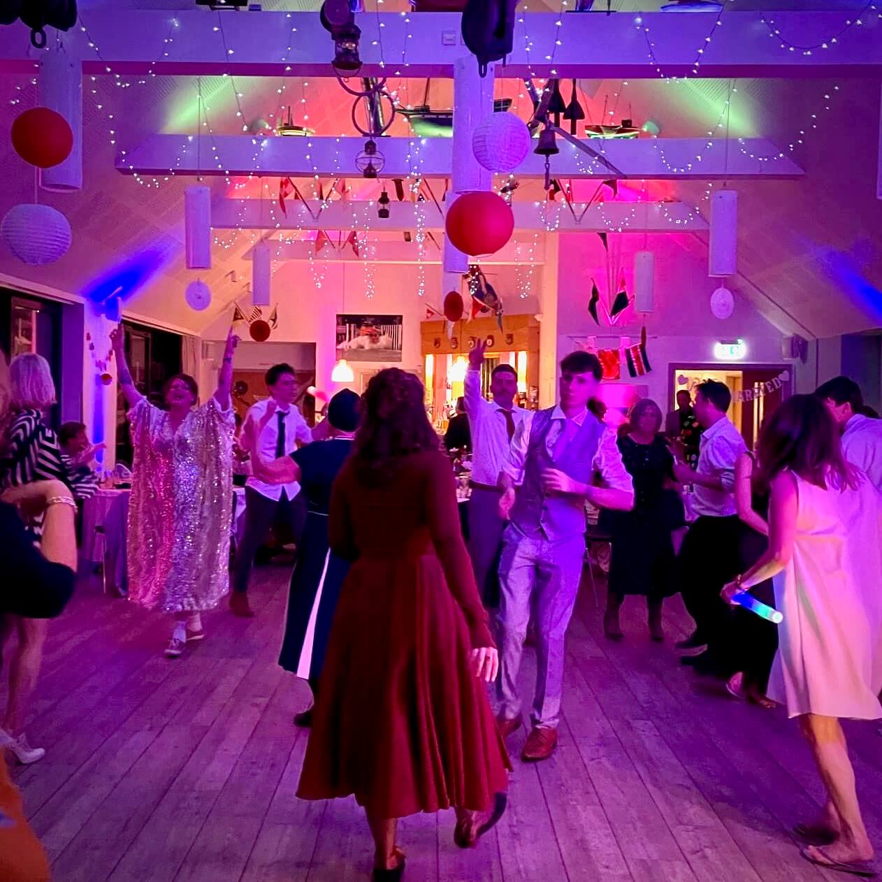 Naomi and Matty's wedding at Sussex Yacht Club Shoreham by sea, DJ Brian Mole - everyone dancing