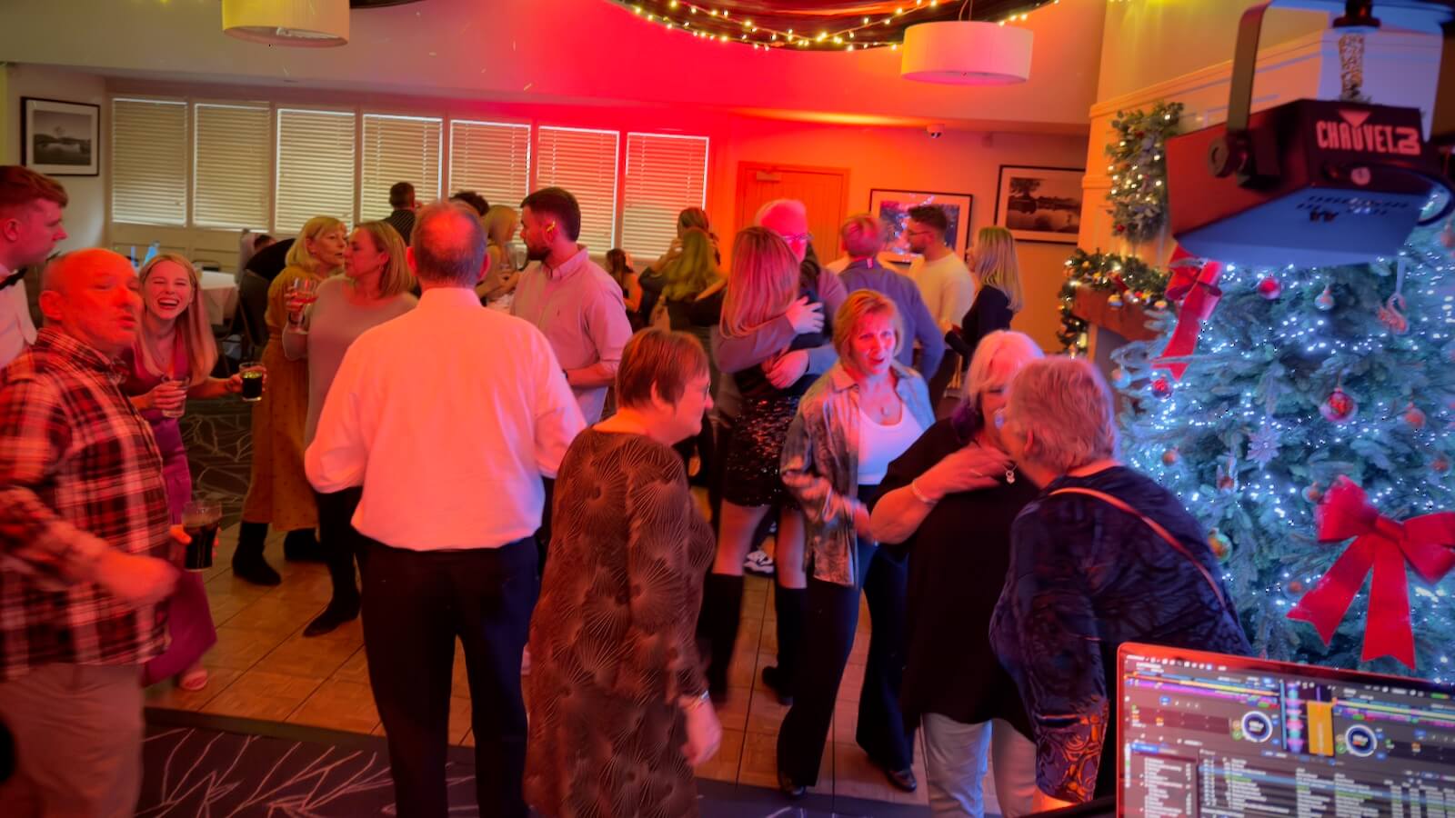 slinfold golf club xmas party 2025 guests dancing